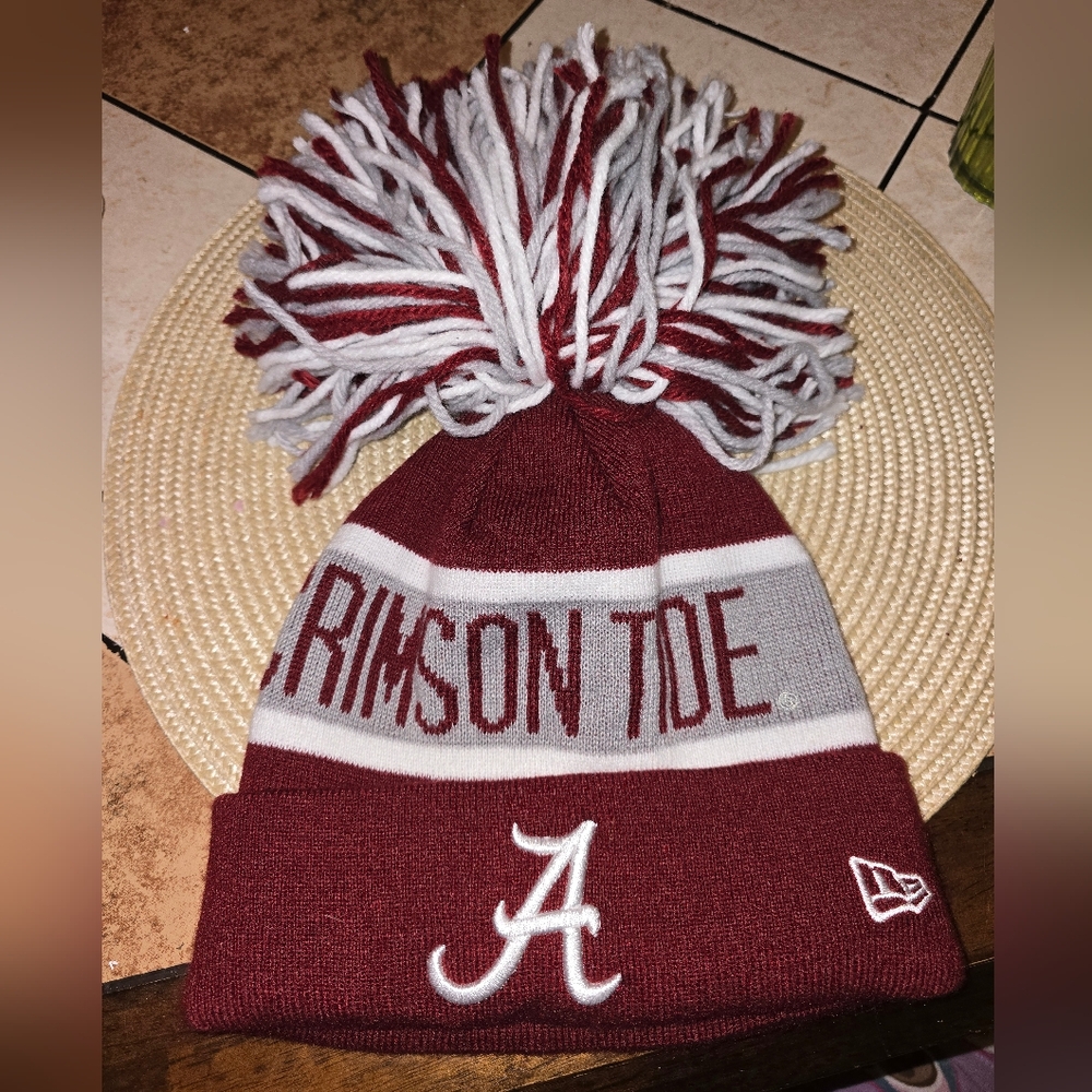 Alabama Crimson Tide New Era Pom Knit Hat Cap Brand New